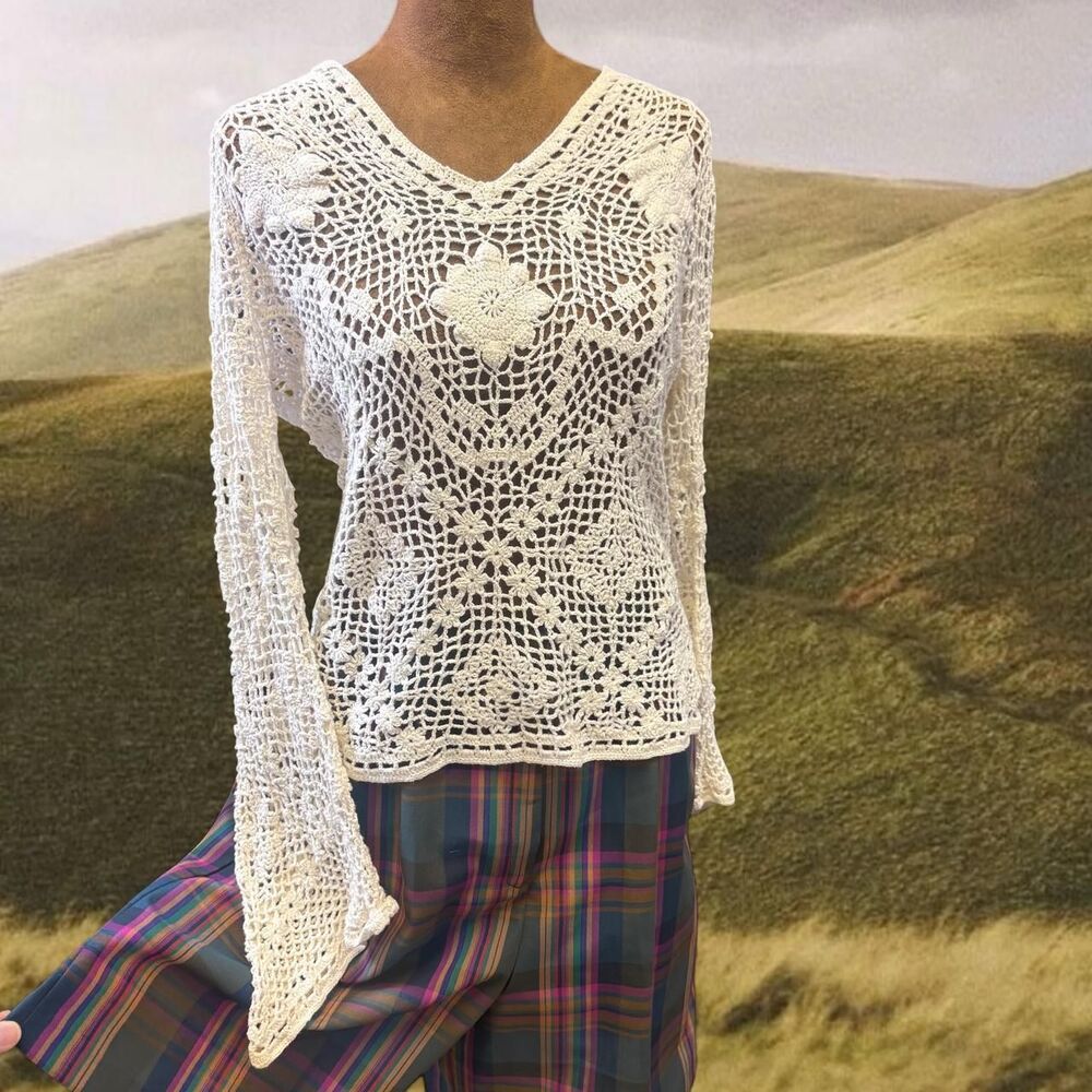 Y2K Linen Cotton Cottage Fairy Festival Crochet Bell Sleeve Top